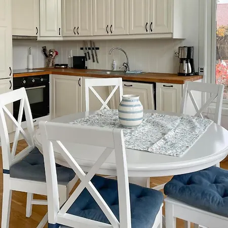 3 Bedroom Cozy In * Tvedestrand