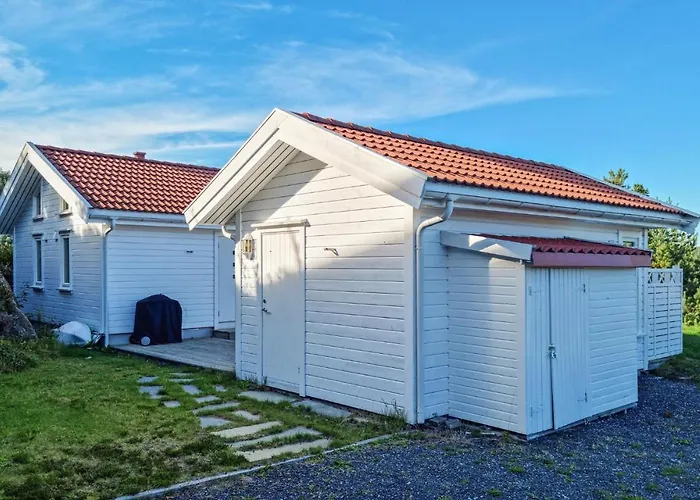 3 Bedroom Cozy In * Tvedestrand