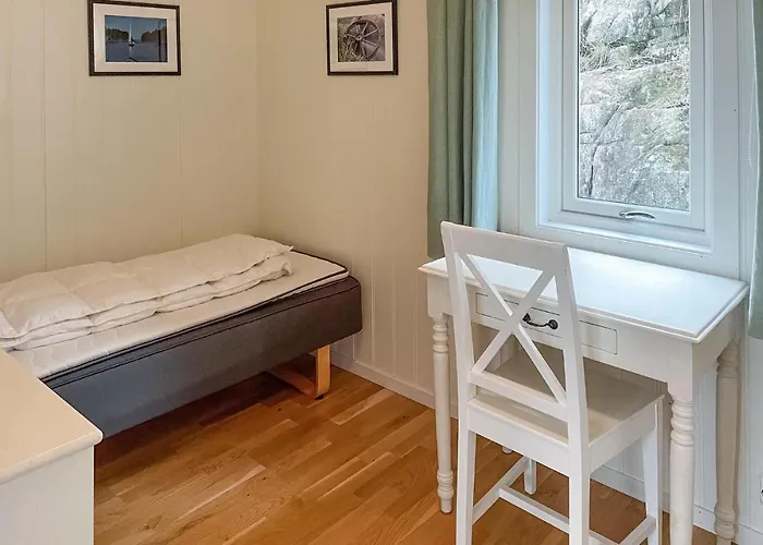 3 Bedroom Cozy In بيت للعطل تيفيديستراند